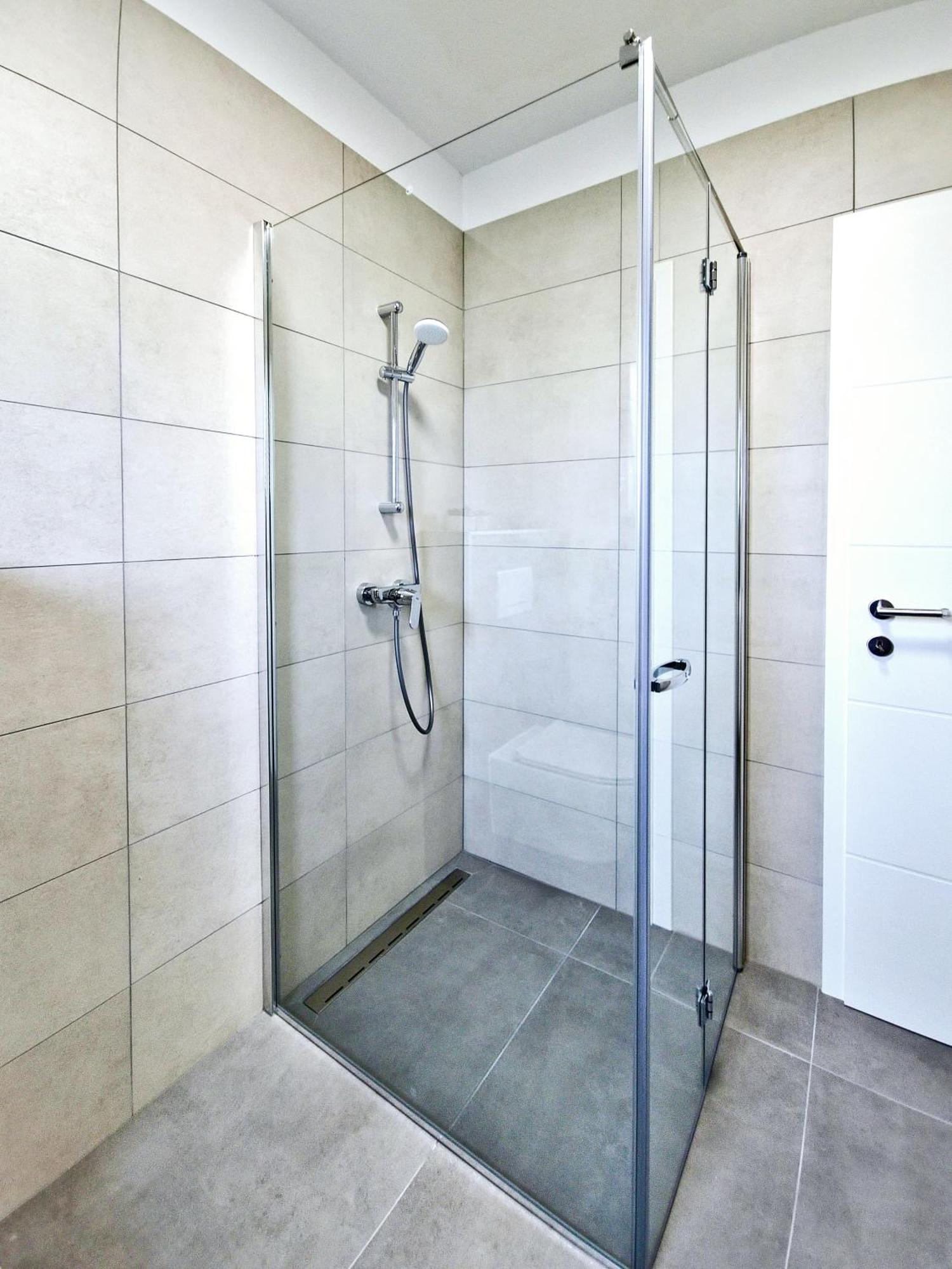 Apartments Laura & Nino พูลา ภายนอก รูปภาพ